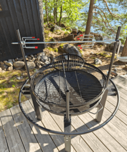 Black Flame tulisija kotakeittiö – Monikäyttöinen ulkotulisija grillaukseen vartaalla ja emaloiduilla ritilöillä - Image 4