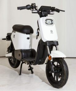 Kontio Motors E-Move valkoinen sähkömopo 45km/h