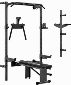 Musta OptiGym seinään kiinnitettävä ja taittuva kyykkyteline penkillä ja varusteilla valkoisella taustalla