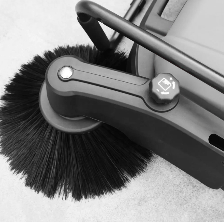 Timco 9850F lakaisukone pölysuodattimella – Tehokas työnnettävä harjalakaisukone vaativaan käyttöön ja suurille pinnoille - 98 cm työleveys, 50 L säiliö - Image 4